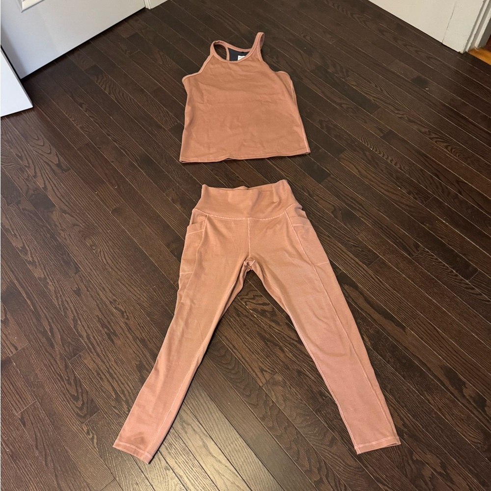 Prana Women's Peach Leggings and Tank Set